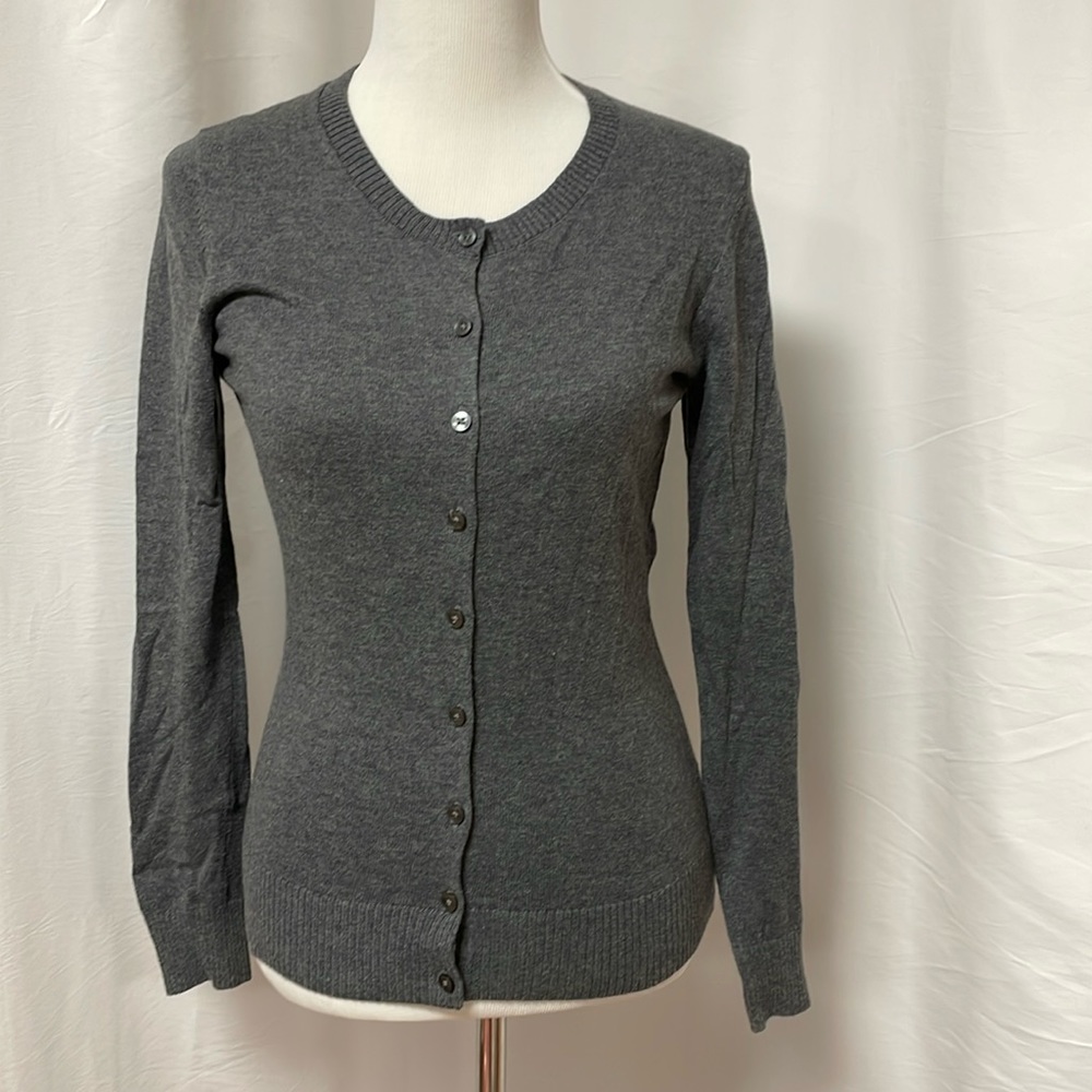 GAP Grey Cardigan, size small.  EUC